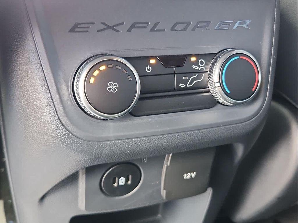 new 2025 Ford Explorer car, priced at $50,715