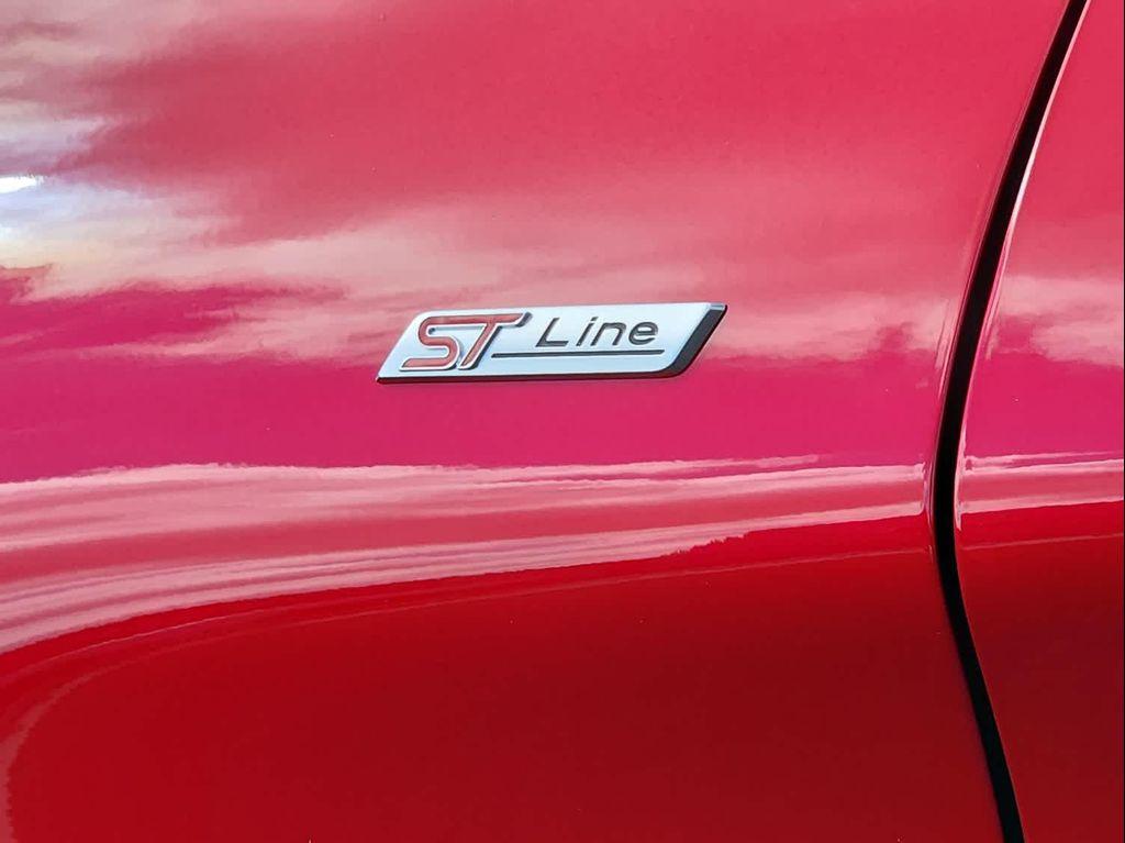 new 2025 Ford Explorer car, priced at $50,715