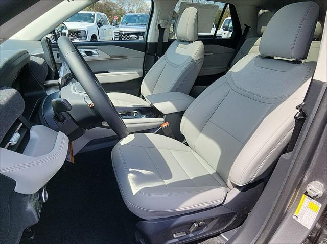 new 2025 Ford Explorer car, priced at $45,904