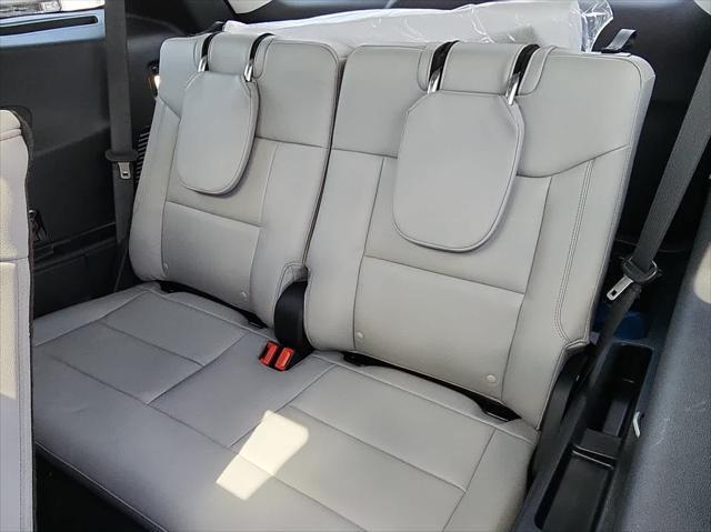 new 2025 Ford Explorer car, priced at $45,904