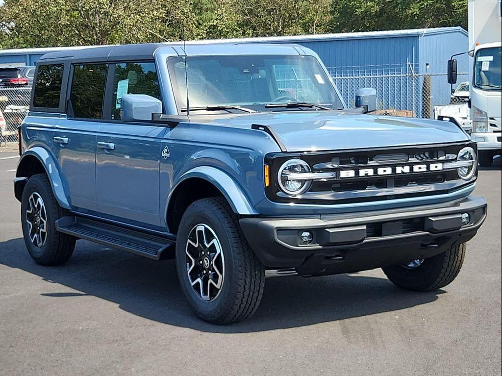 new 2025 Ford Bronco car, priced at $55,365