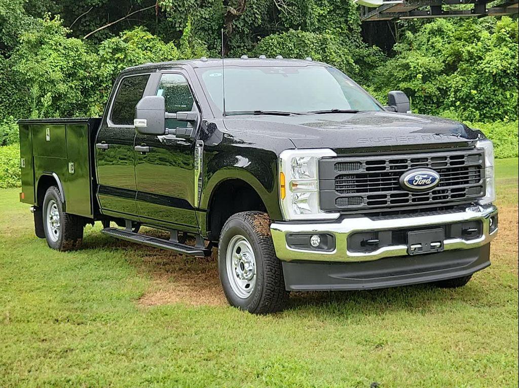 new 2025 Ford F-250 car, priced at $56,400