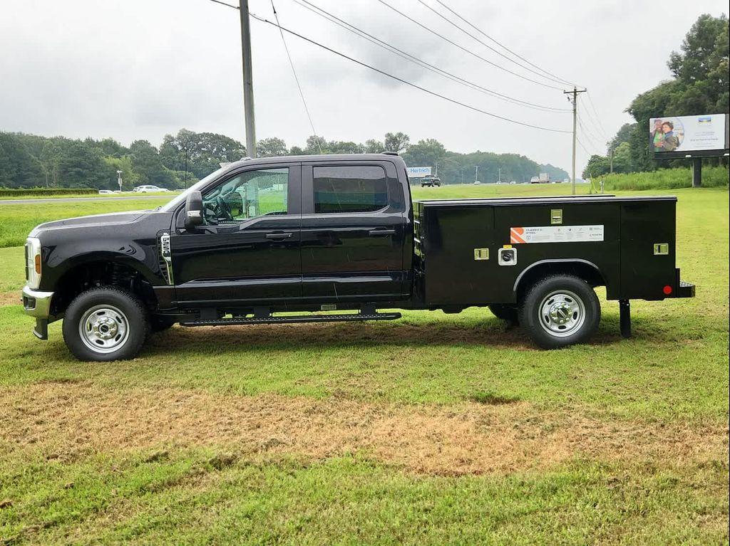 new 2025 Ford F-250 car, priced at $56,400