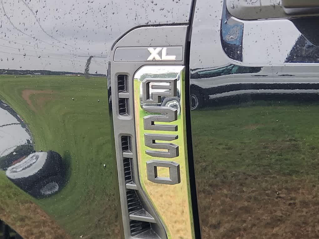 new 2025 Ford F-250 car, priced at $56,400