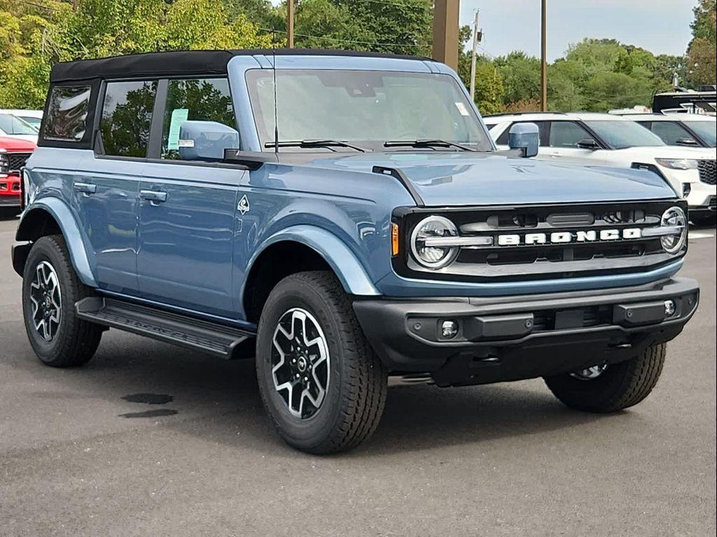 new 2025 Ford Bronco car, priced at $55,900