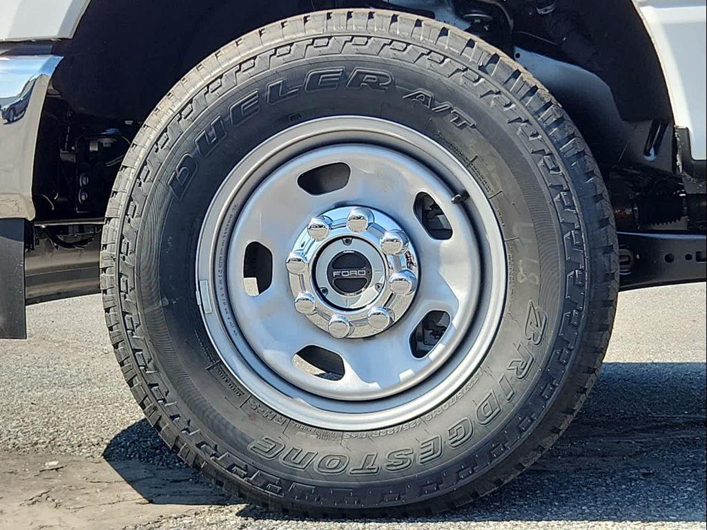 new 2024 Ford F-350 car, priced at $90,885