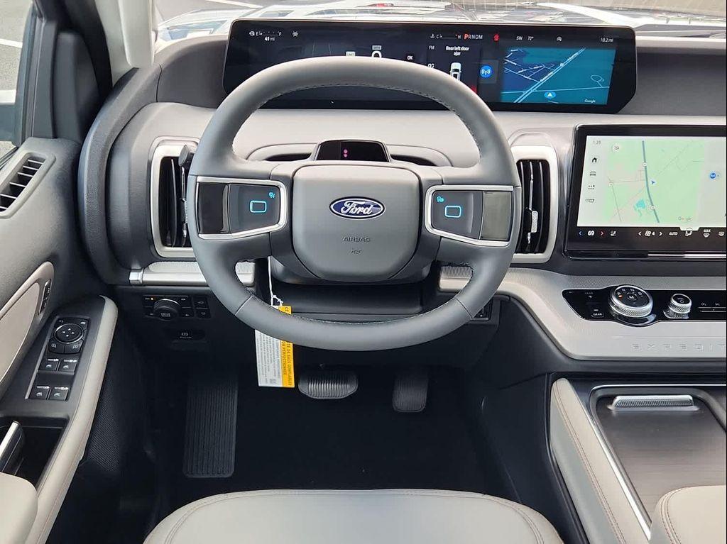 new 2025 Ford Expedition car, priced at $74,675