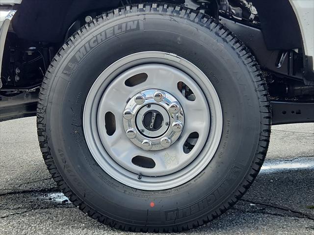 new 2025 Ford F-250 car, priced at $55,540