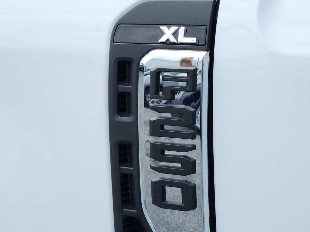 new 2025 Ford F-250 car, priced at $68,775