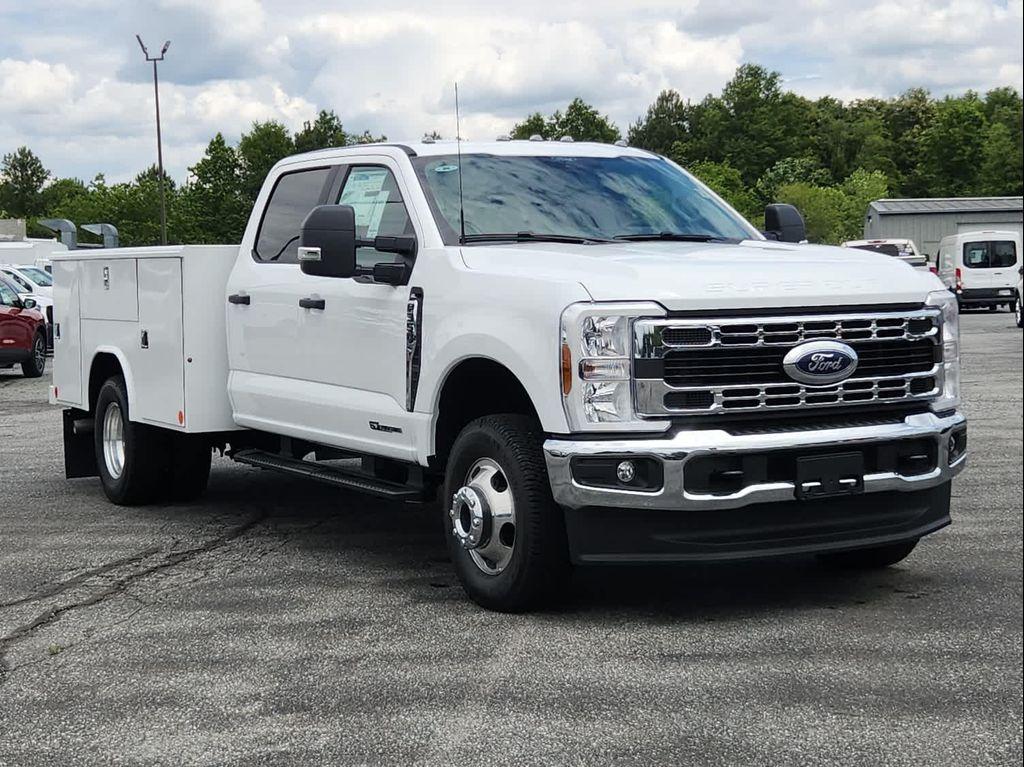 new 2025 Ford F-350 car, priced at $89,975