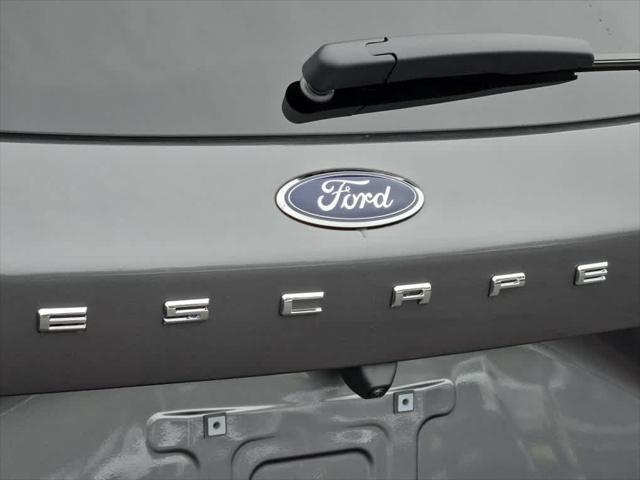 new 2025 Ford Escape car, priced at $35,985