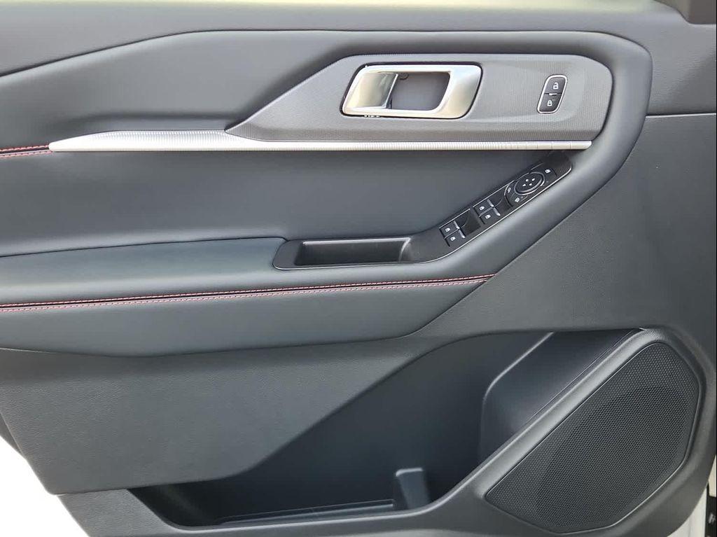 new 2025 Ford Explorer car, priced at $47,985