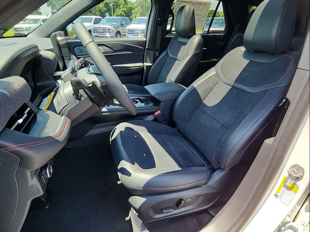 new 2025 Ford Explorer car, priced at $59,860