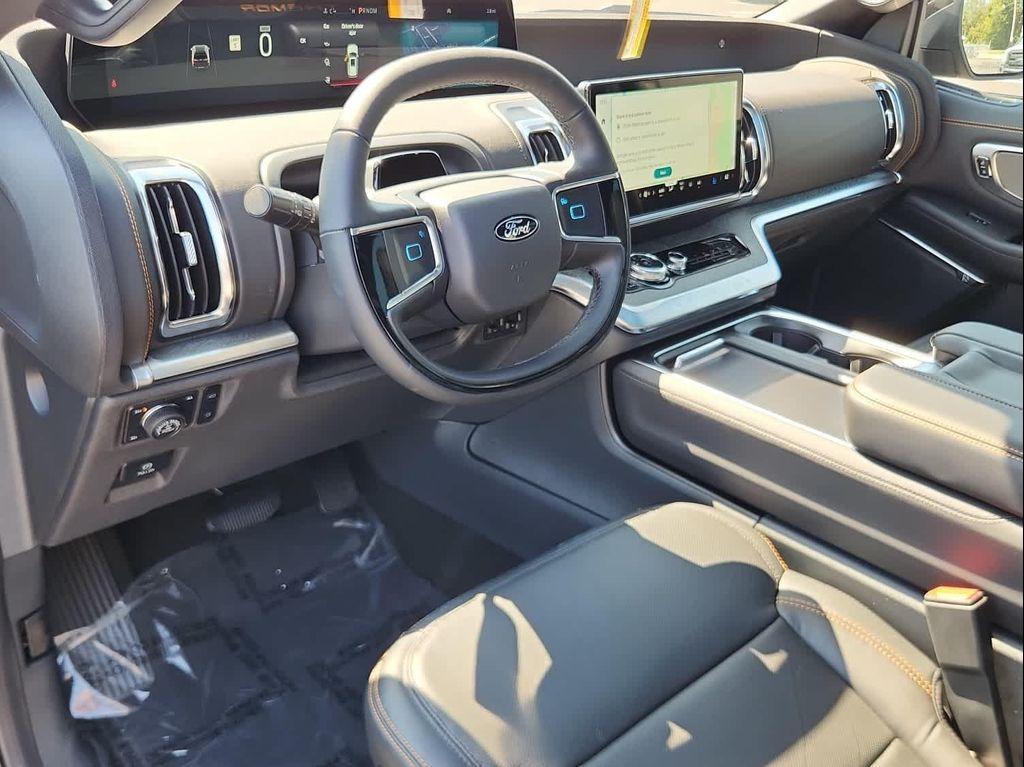 new 2025 Ford Expedition car, priced at $84,785