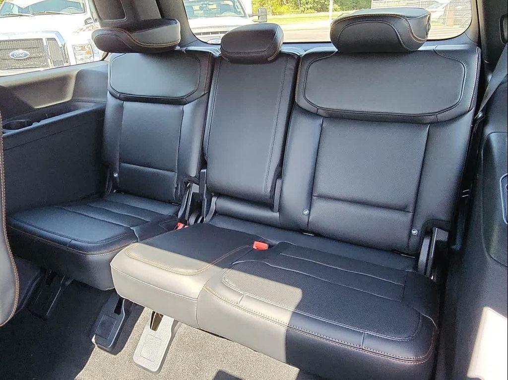 new 2025 Ford Expedition car, priced at $84,785