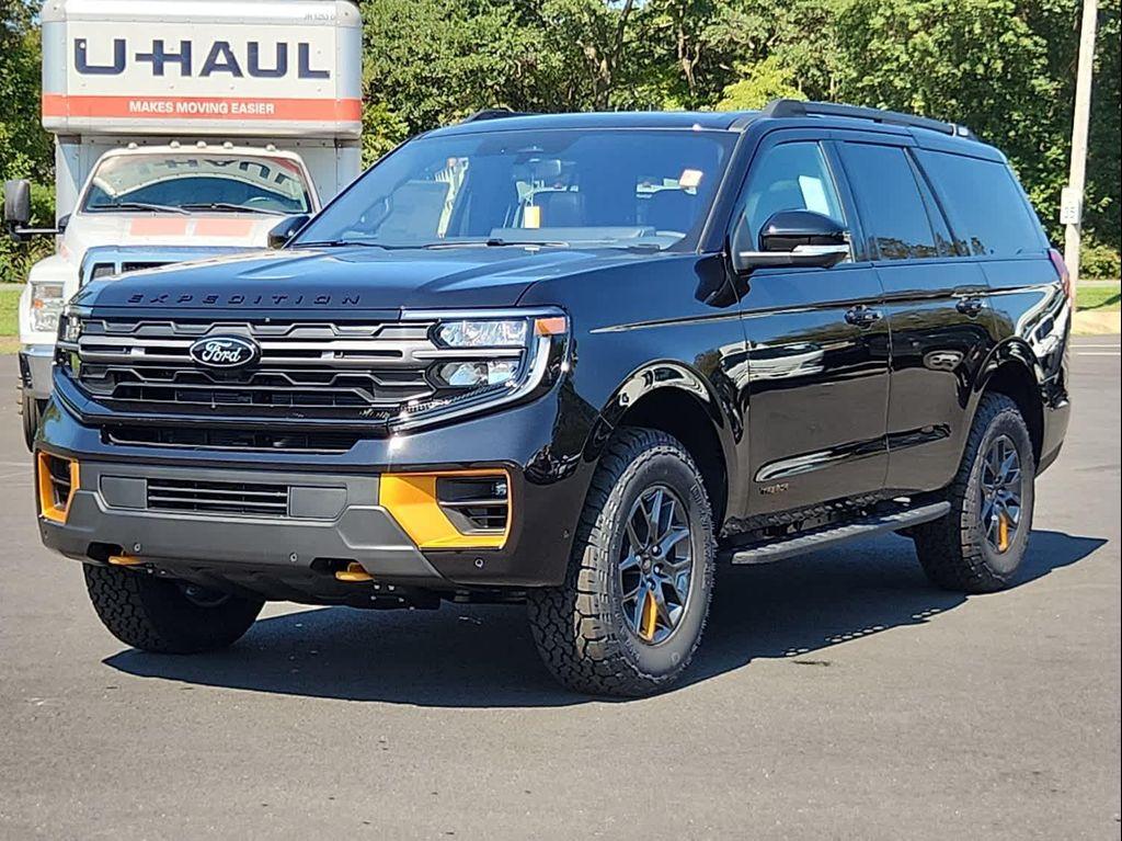 new 2025 Ford Expedition car, priced at $84,785