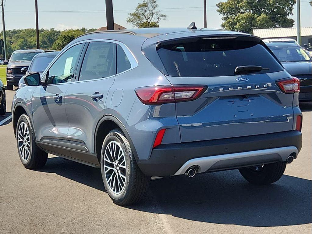 new 2025 Ford Escape PHEV car, priced at $38,895