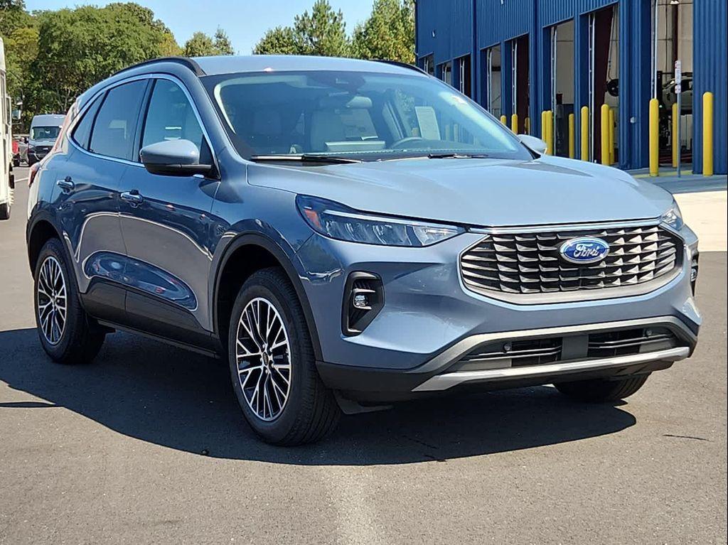 new 2025 Ford Escape PHEV car, priced at $38,895