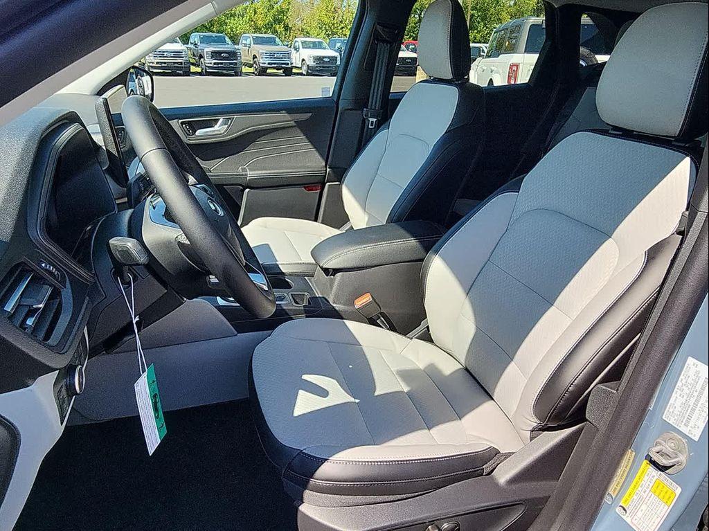 new 2025 Ford Escape PHEV car, priced at $38,895