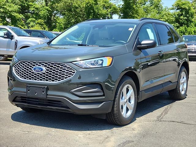 new 2024 Ford Edge car, priced at $40,425