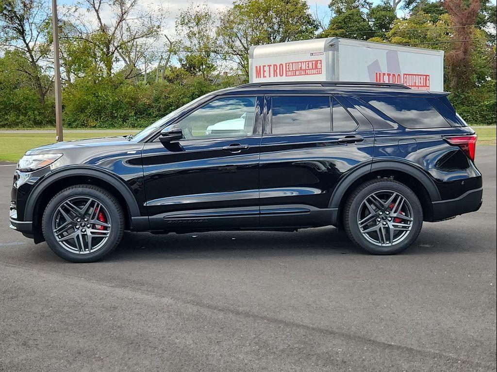 new 2025 Ford Explorer car, priced at $50,220