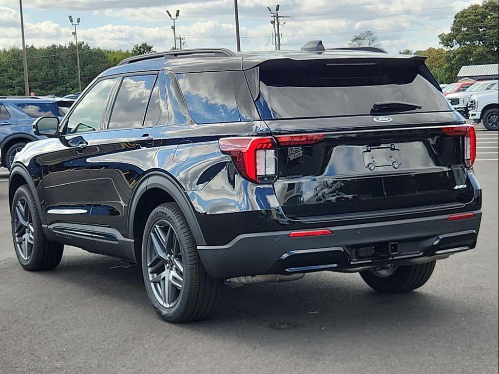 new 2025 Ford Explorer car, priced at $50,220
