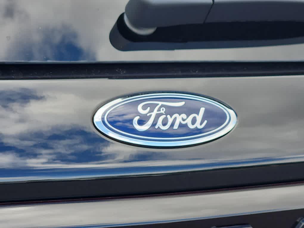 new 2025 Ford Explorer car, priced at $50,220