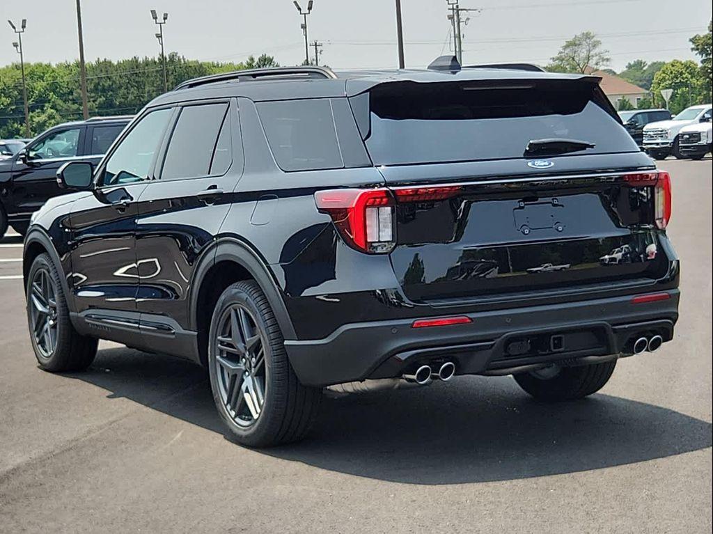 new 2025 Ford Explorer car, priced at $58,949