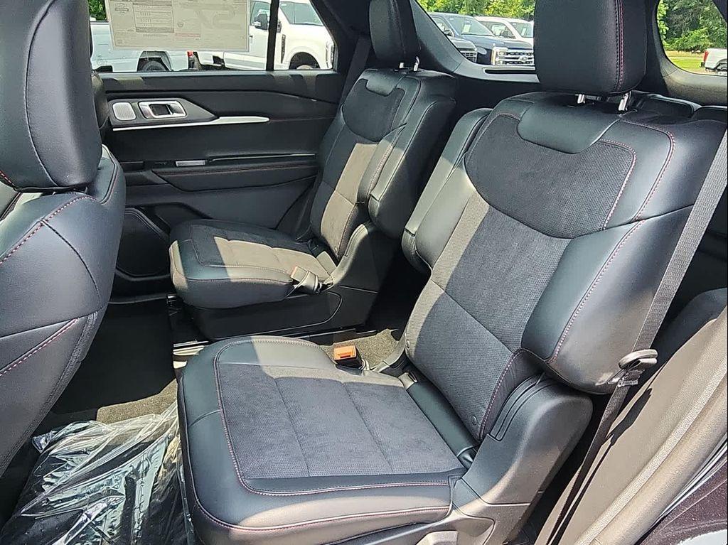 new 2025 Ford Explorer car, priced at $58,949