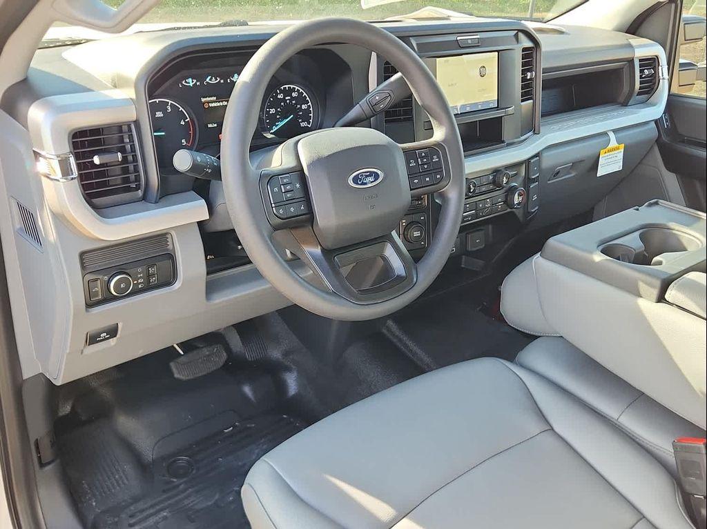 new 2025 Ford F-450 car, priced at $78,140