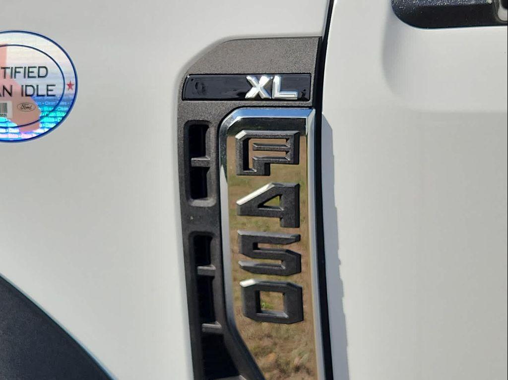 new 2025 Ford F-450 car, priced at $78,140