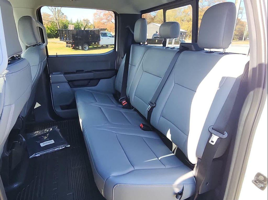 new 2025 Ford F-450 car, priced at $77,455