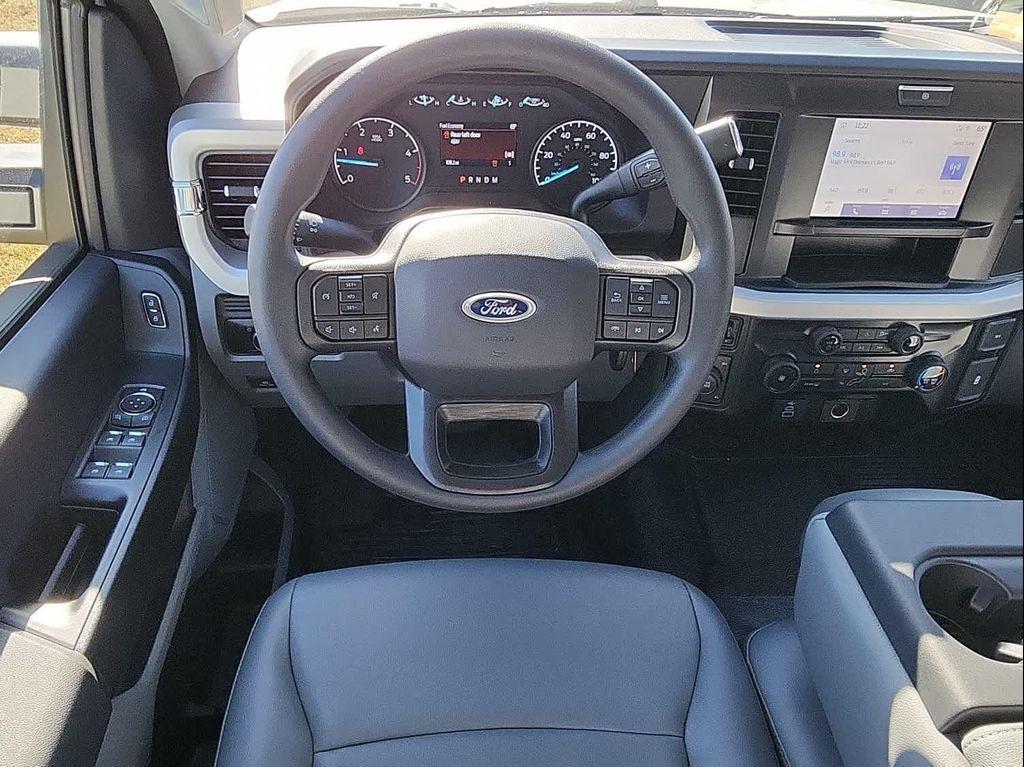 new 2025 Ford F-450 car, priced at $77,455