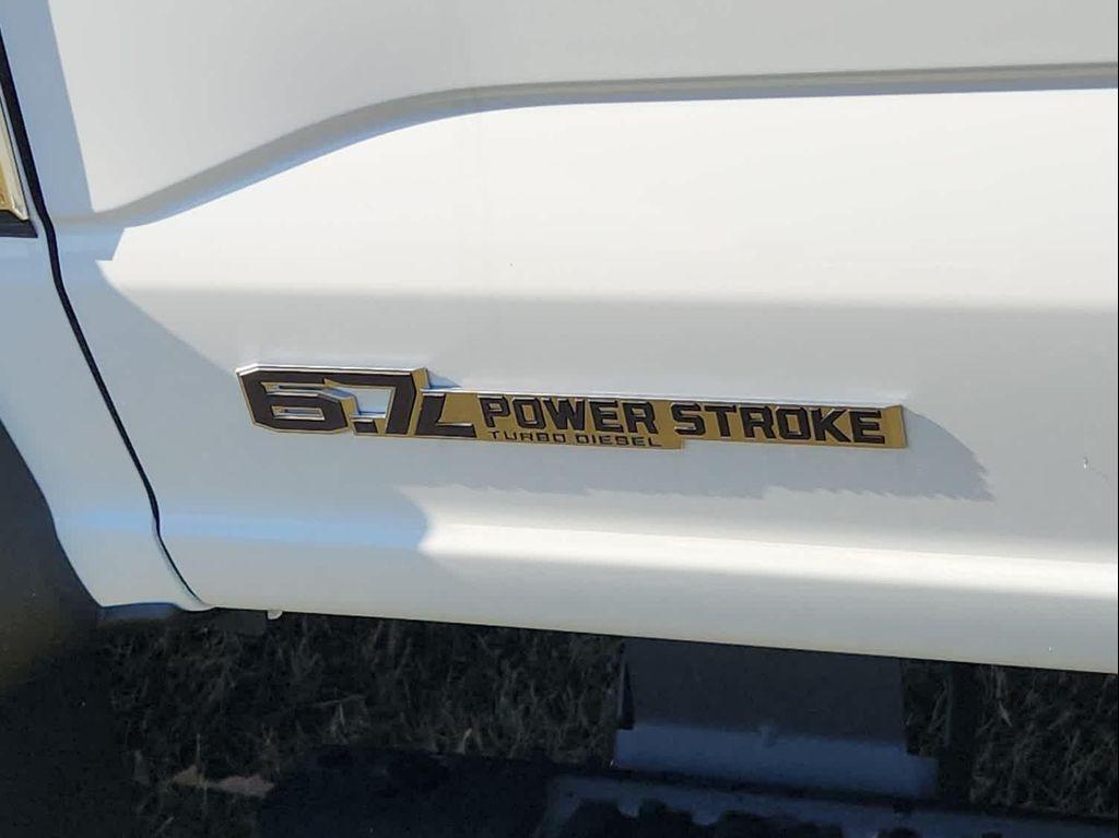 new 2025 Ford F-450 car, priced at $77,455