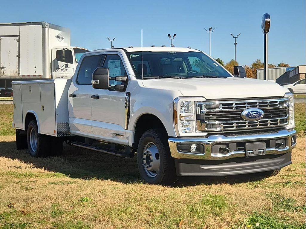 new 2025 Ford F-350 car, priced at $73,525