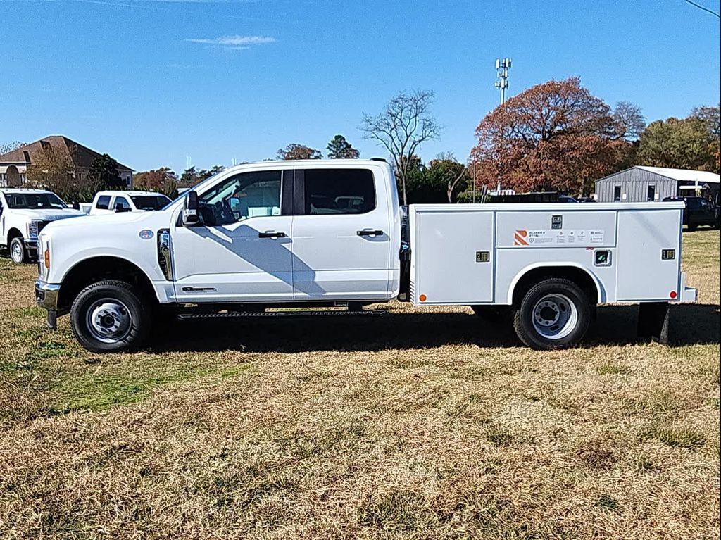 new 2025 Ford F-350 car, priced at $73,525