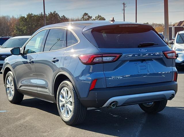 new 2025 Ford Escape car, priced at $30,529