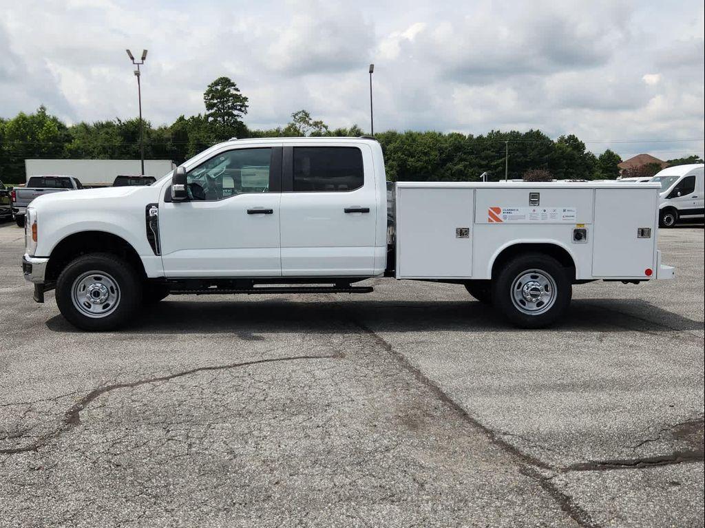 new 2025 Ford F-350 car, priced at $61,170