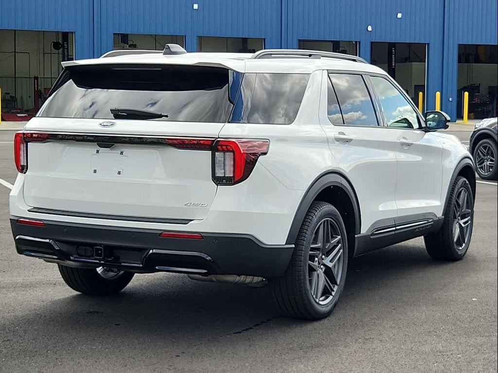 new 2025 Ford Explorer car, priced at $51,015