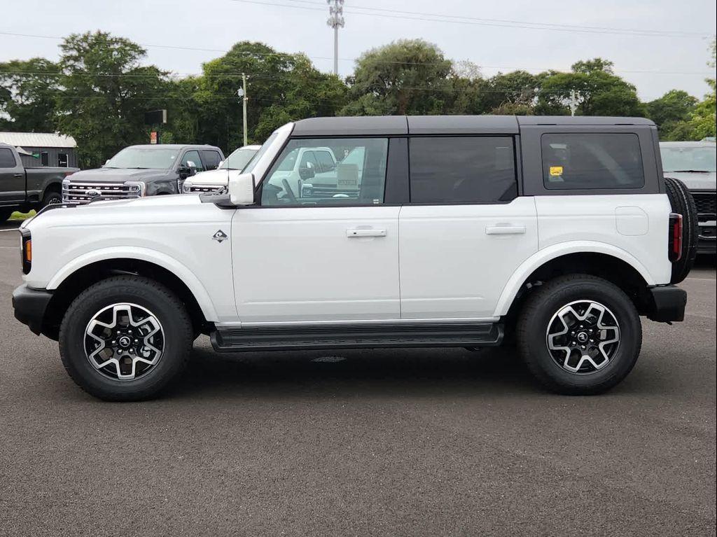 new 2025 Ford Bronco car, priced at $54,370