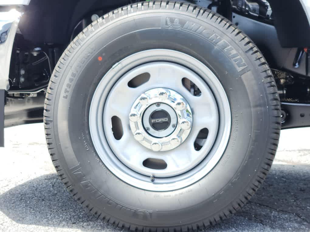 new 2025 Ford F-250 car, priced at $69,650