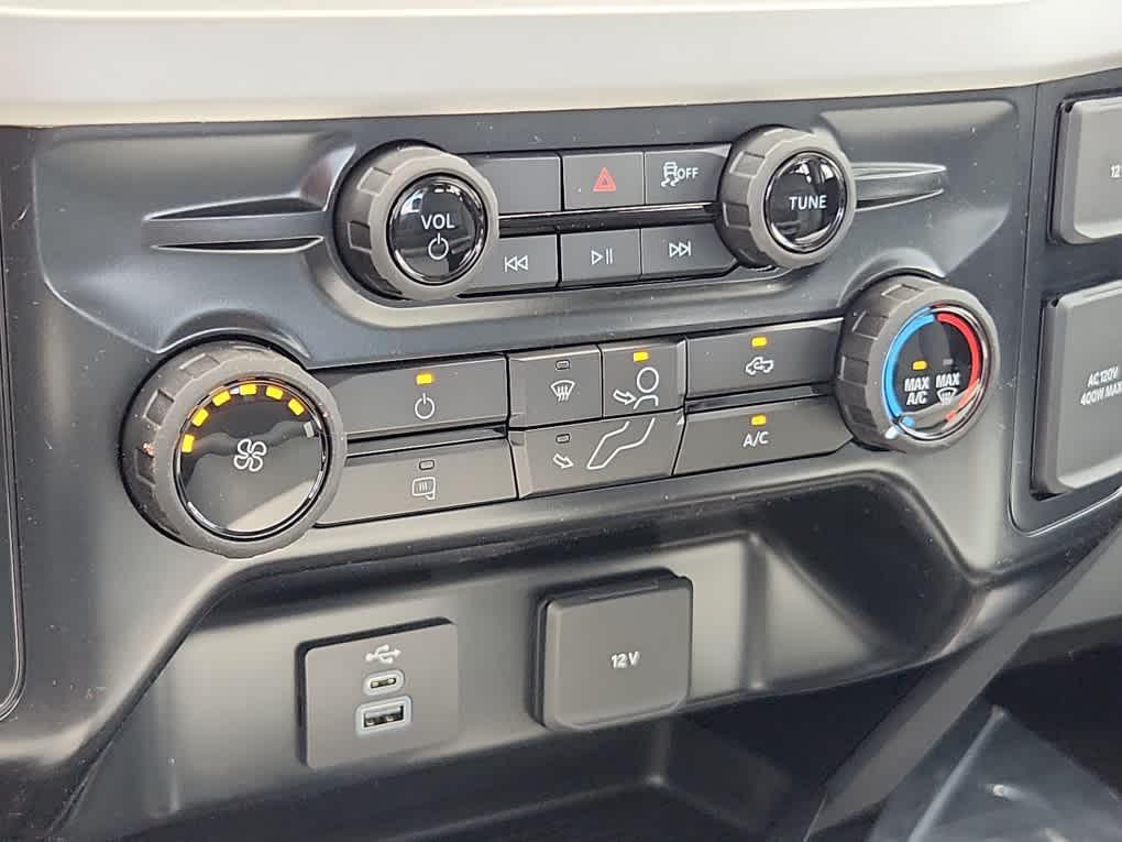 new 2025 Ford F-250 car, priced at $69,650