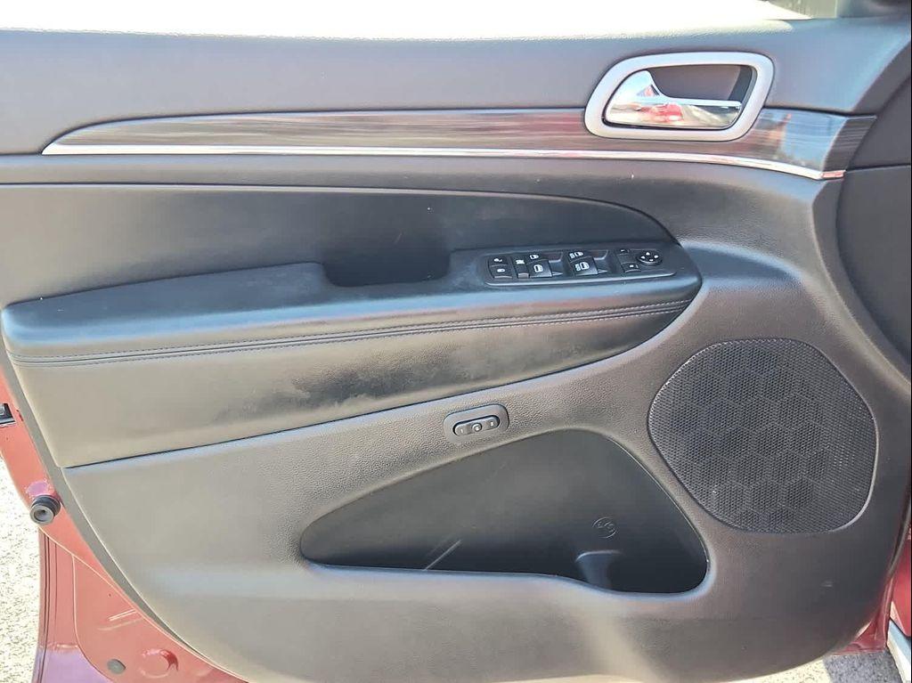 used 2021 Jeep Grand Cherokee car, priced at $21,980