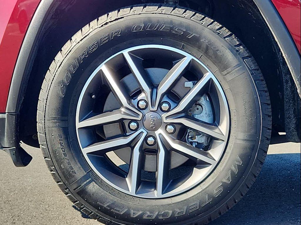 used 2021 Jeep Grand Cherokee car, priced at $21,980