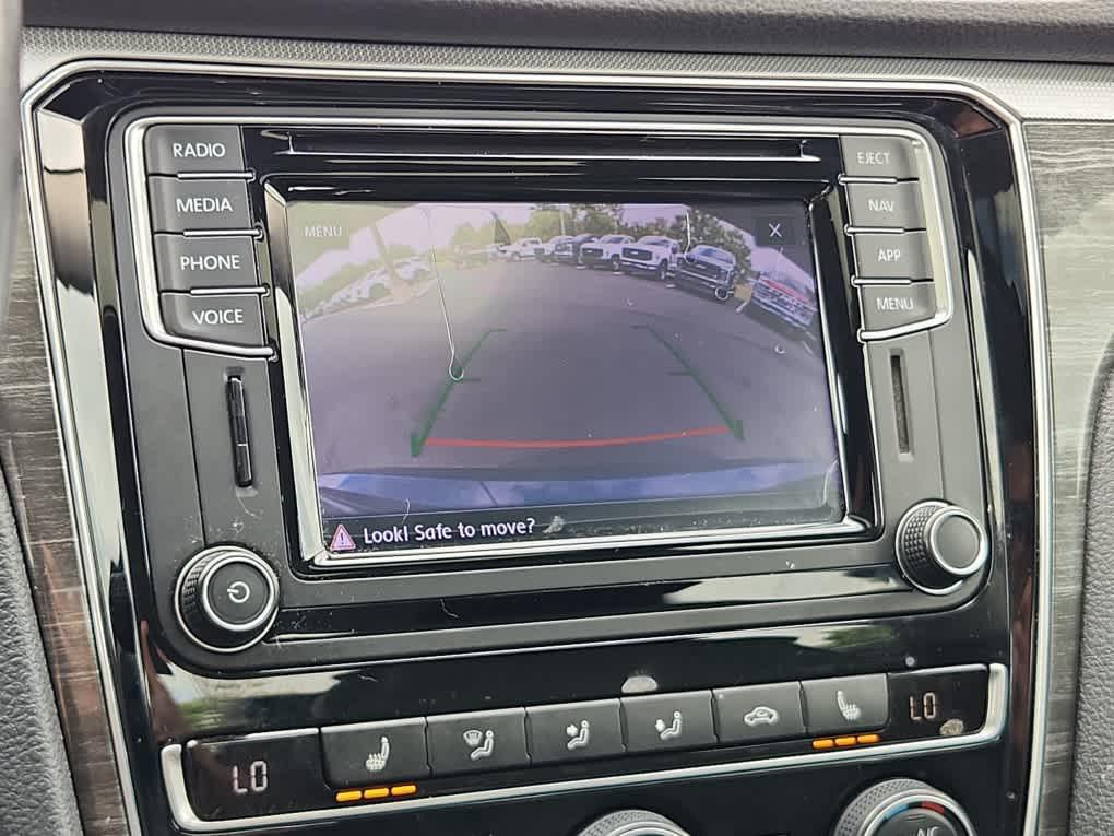 used 2018 Volkswagen Passat car