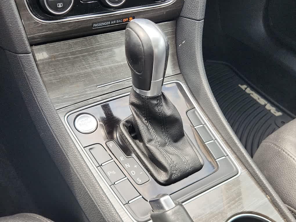 used 2018 Volkswagen Passat car