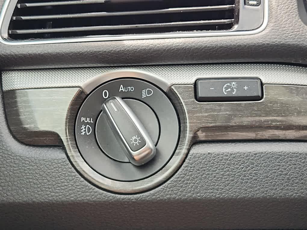 used 2018 Volkswagen Passat car