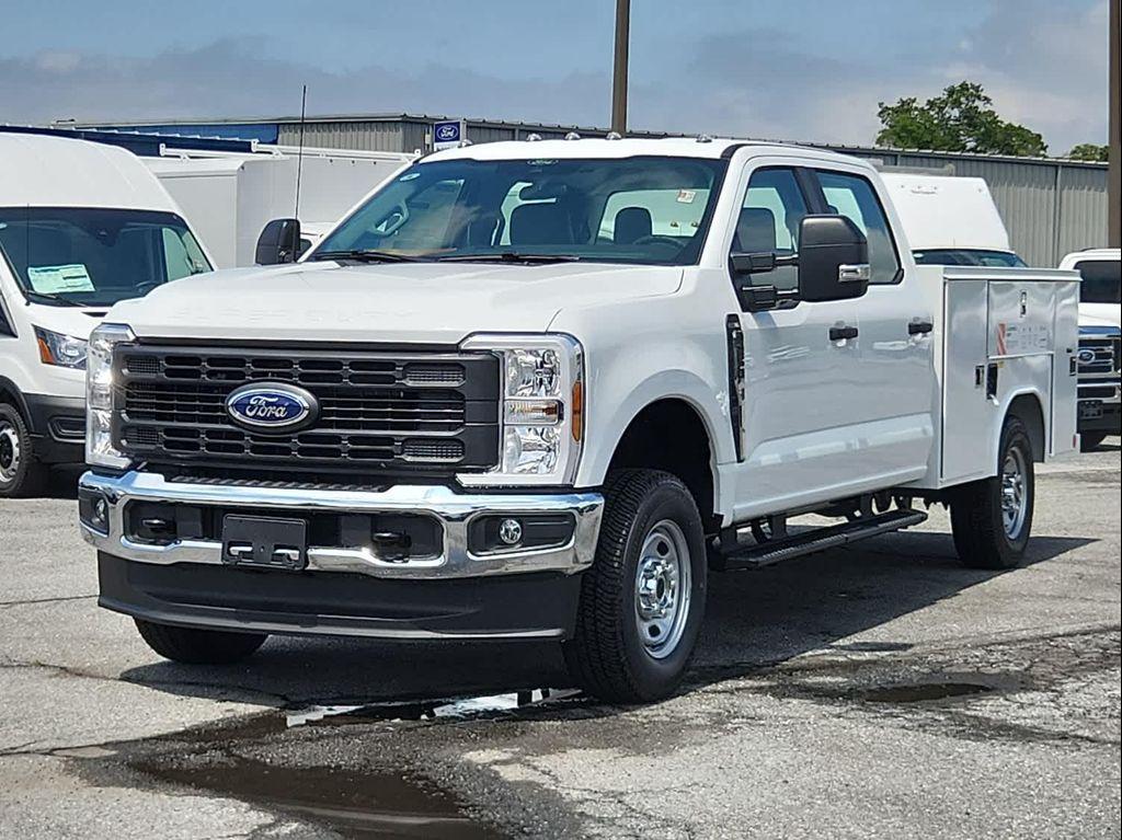 new 2025 Ford F-250 car, priced at $69,575