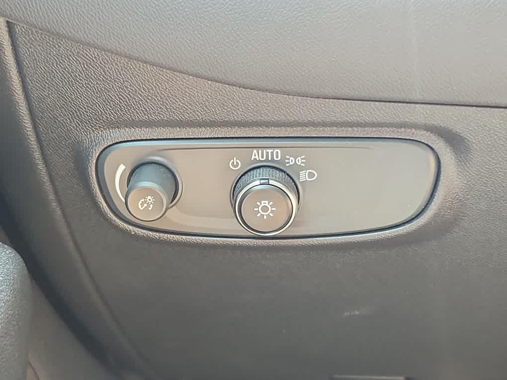 used 2023 Chevrolet Equinox car, priced at $24,875