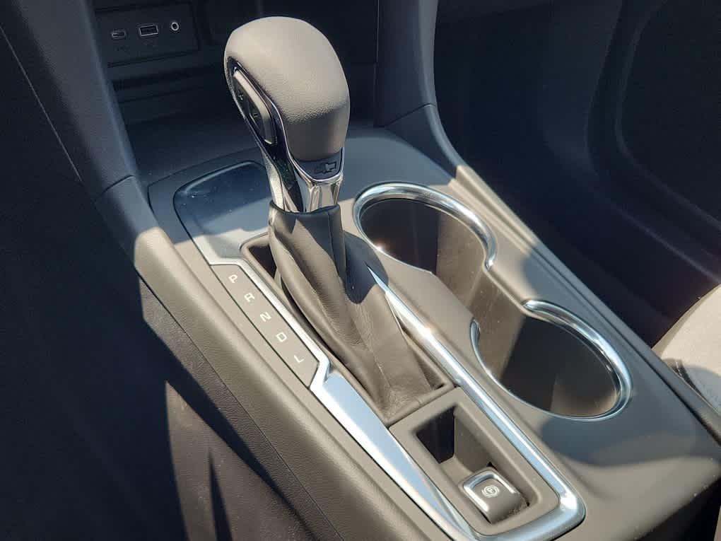 used 2023 Chevrolet Equinox car, priced at $24,875